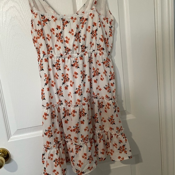 Summer mini dress - Picture 2 of 3